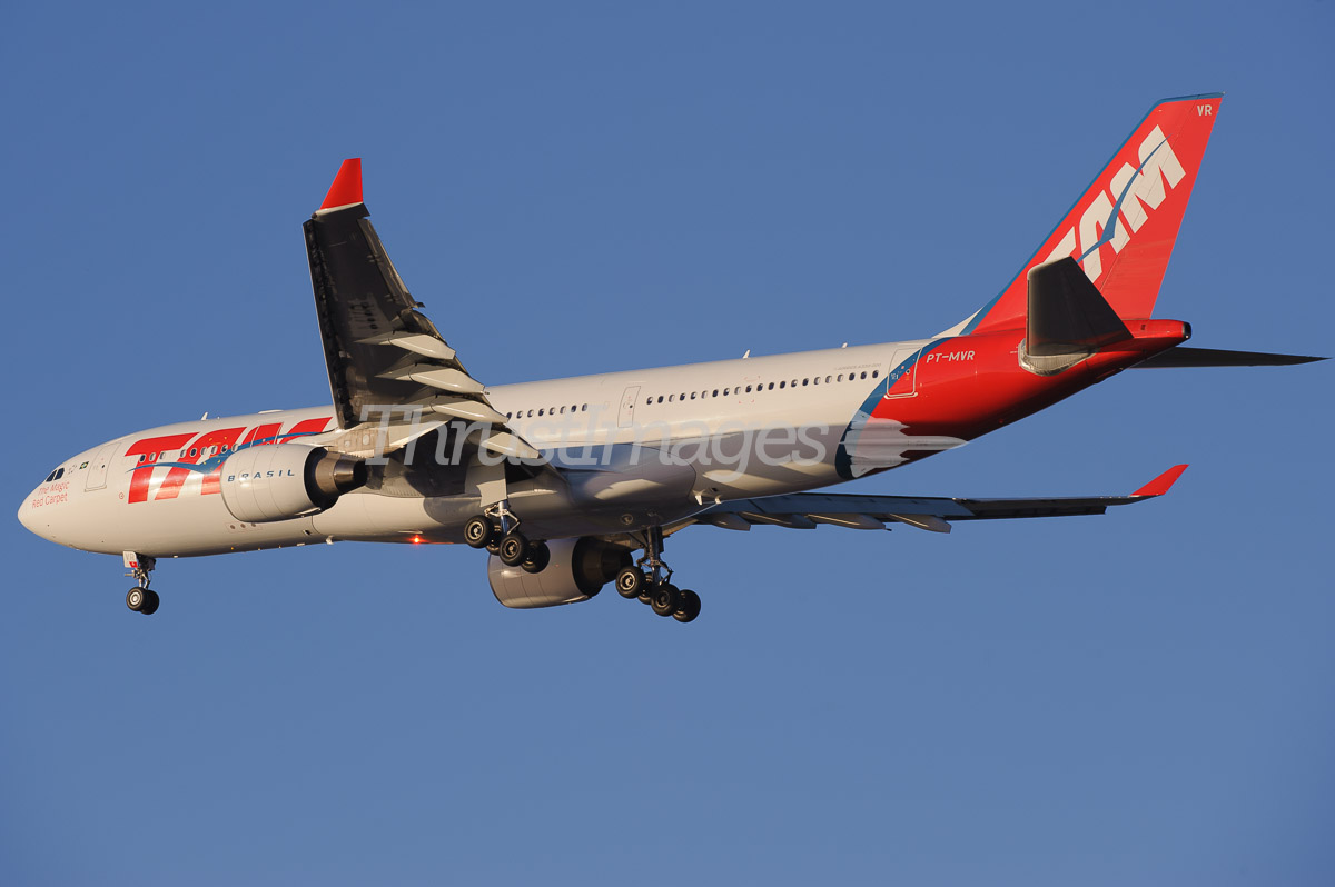 Airbus A330-223 PT-MVR (cn 977)